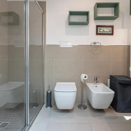 Lumar Sicilia - Quaroni 아파트 *